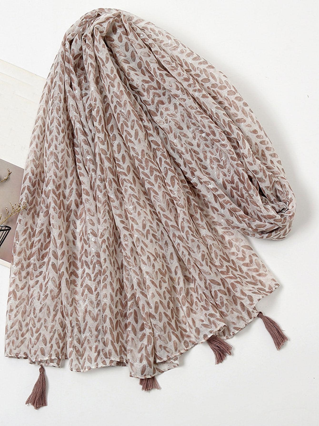 Fashionable silk scarf for women with beautiful prints