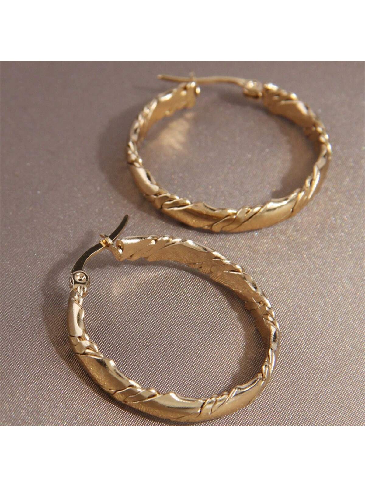 Elegant gold stainless steel hoop earrings with simple design and daily style for women's clothing and accessories