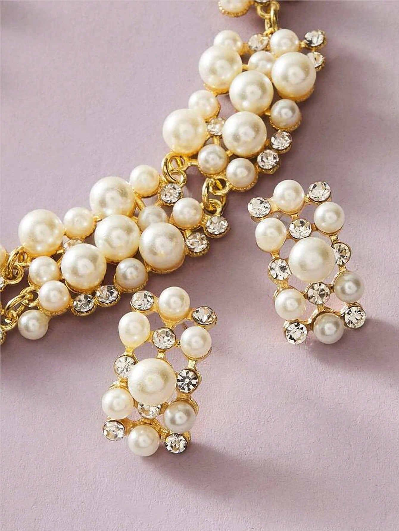Luxury 3-piece dome neck jewelry set with fine zircon and faux pearls: necklace and stud earrings, suitable for formal and wedding use