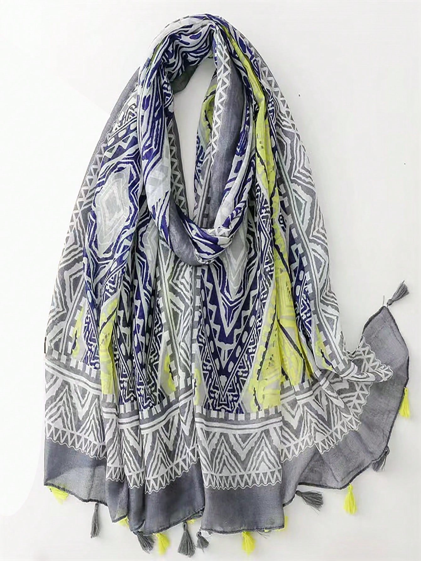 Women's Balinese Print Thin Scarf with Tassels, Beach Towel, Shawl, Perfect for Everyday Use, Grey