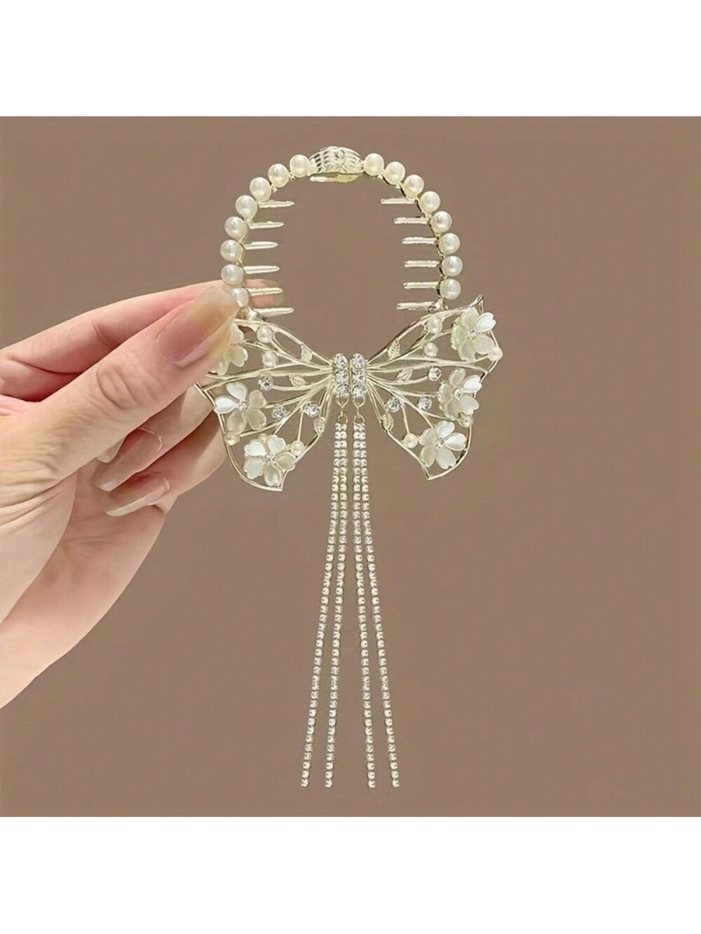 Luxury aluminum alloy hair clip with delicate engraving of hollow butterfly, flower and faux pearl, attractive crystal hair clip and metal balls dangling