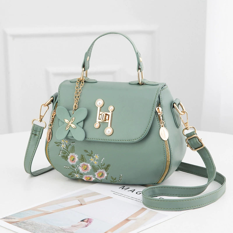 Casual and Fashionable Embroidered Bucket Bag 2025 Autumn New Handheld Small Bag Sweet Lady Shoulder Crossbody Bag