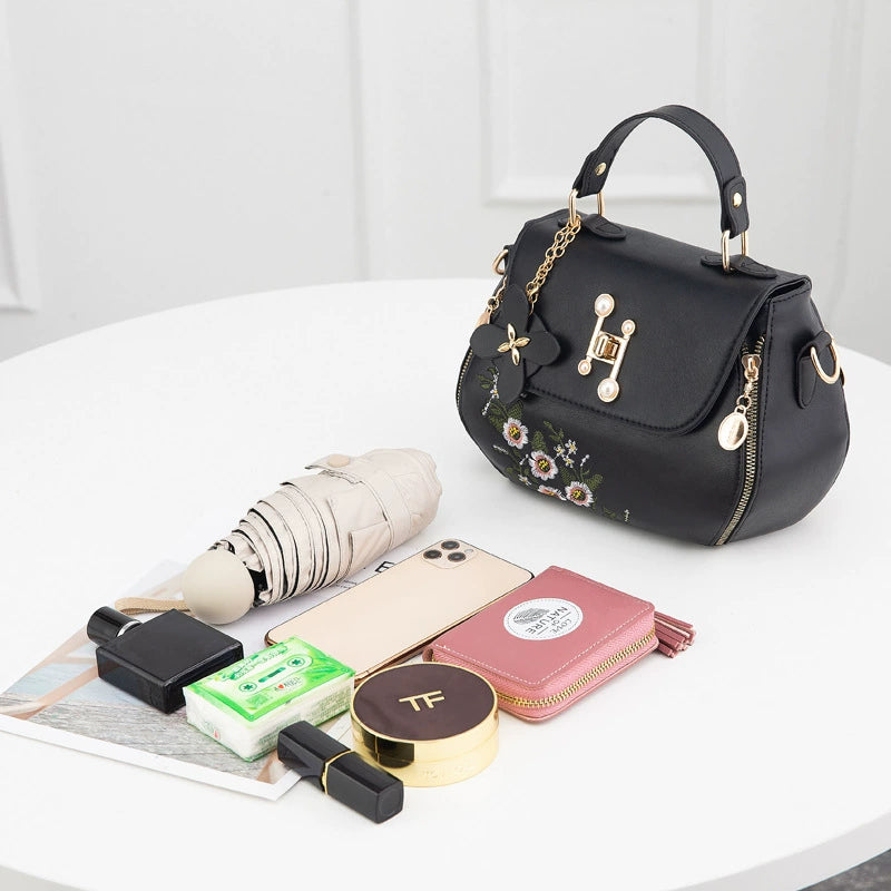 Casual and Fashionable Embroidered Bucket Bag 2025 Autumn New Handheld Small Bag Sweet Lady Shoulder Crossbody Bag