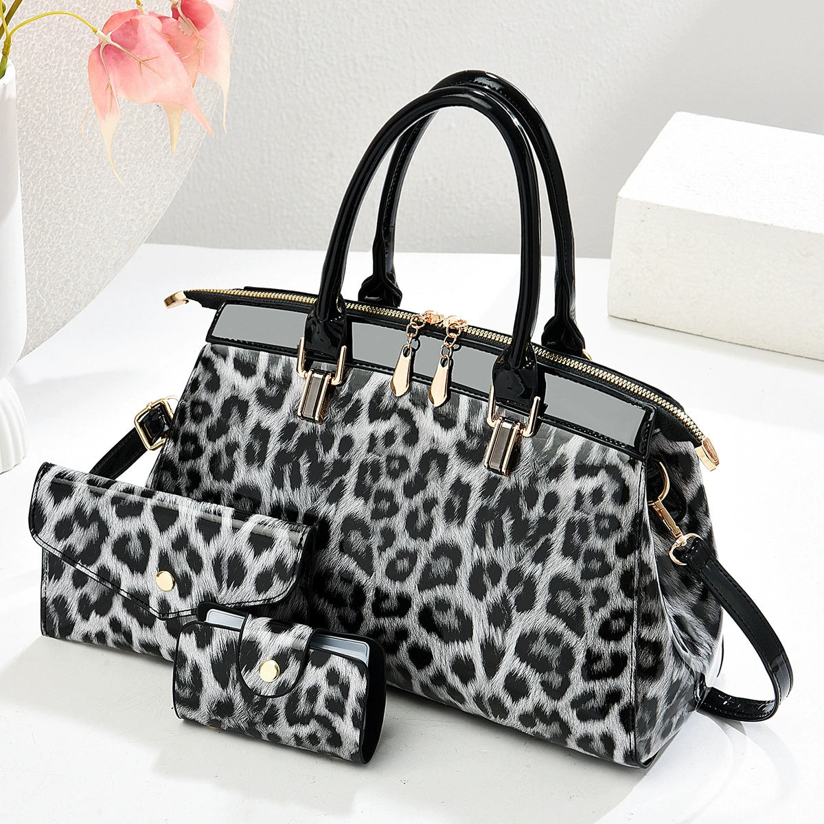 Bag Women's 2025 New Shoulder Handbag Crossbody Bag High-end Goddess Necessary Women's Bag