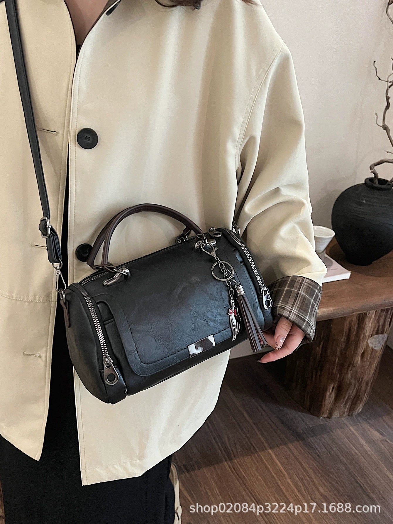 Cross-Border 2025 New Retro Texture Tassel Design Solid Color Stitching Women's Cross-Body Bag Pillow Bag Shoulder Bag