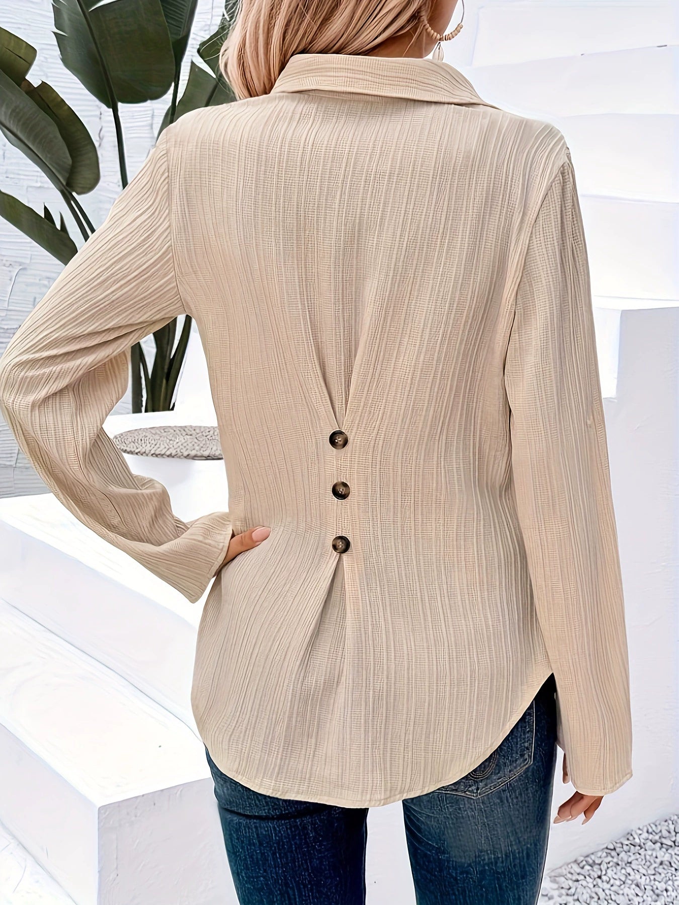 Women's Solid Color Roll Sleeve Shirt Back Button Embellishment