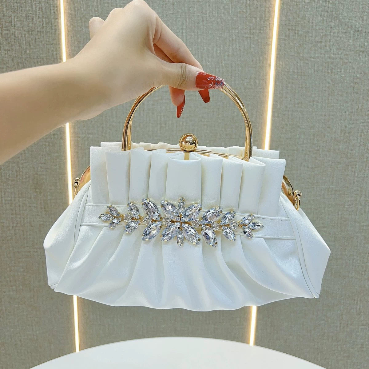 New European and American Retro Diamond-encrusted Women's Hand Bag Pleated Socialite Hand Bag Fashionable Shoulder Crossbody Bag Evening Bag