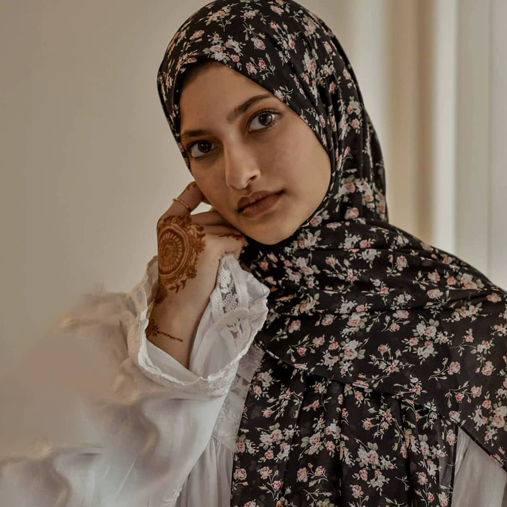 New Malaysian Pearl Chiffon Silk Scarf Rose Print Hijab Hui Turban Gauze Scarf Wholesale