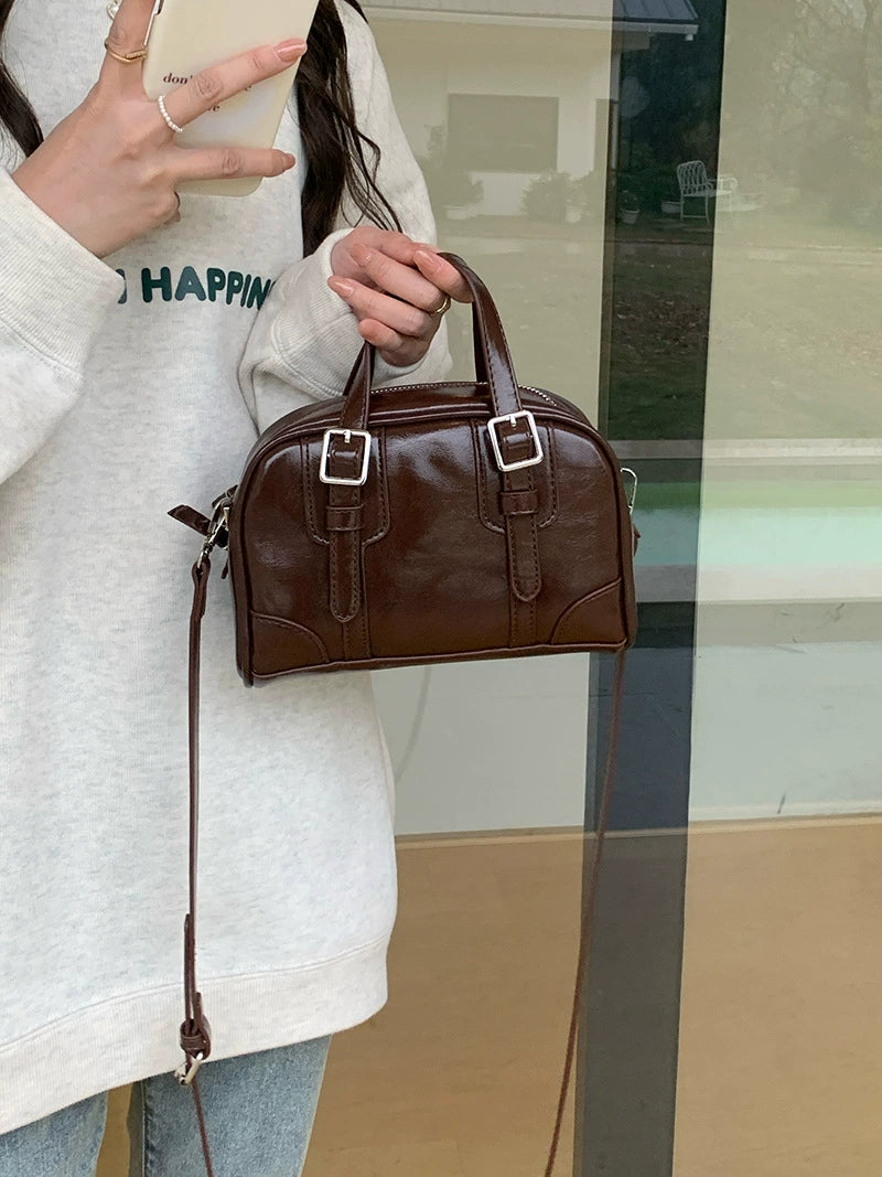 Women's 2025 New Korean Style Versatile Autumn and Winter Niche Retro Black Handbag Versatile Shoulder Bag Crossbody Bag Trendy