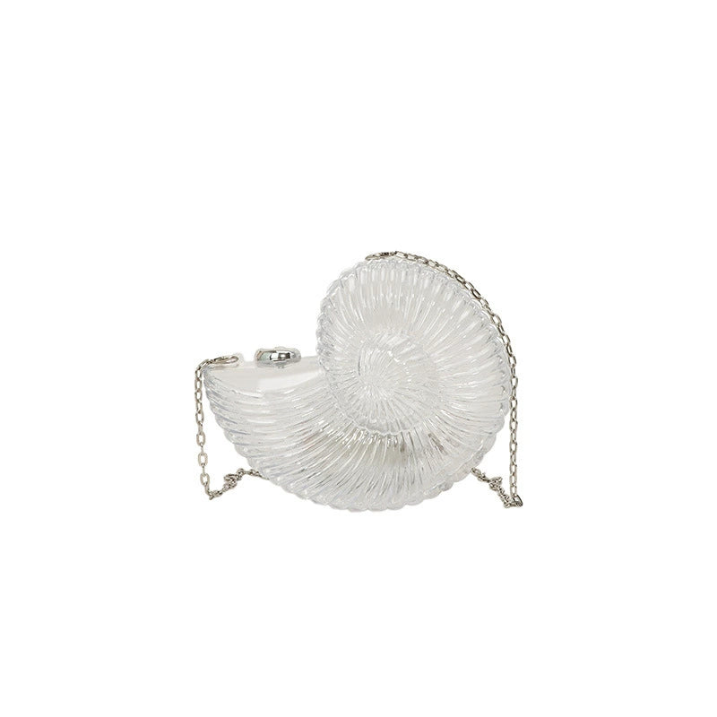 Unique seashell-shaped evening bag, new summer 2025 style, fashionable chain crossbody bag, lipstick bag, makeup bag.