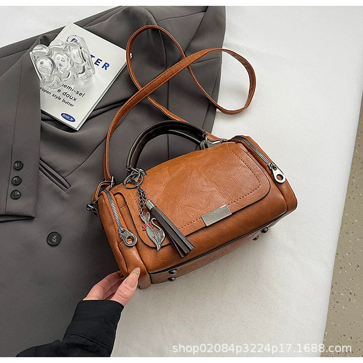 Cross-Border 2025 New Retro Texture Tassel Design Solid Color Stitching Women's Cross-Body Bag Pillow Bag Shoulder Bag