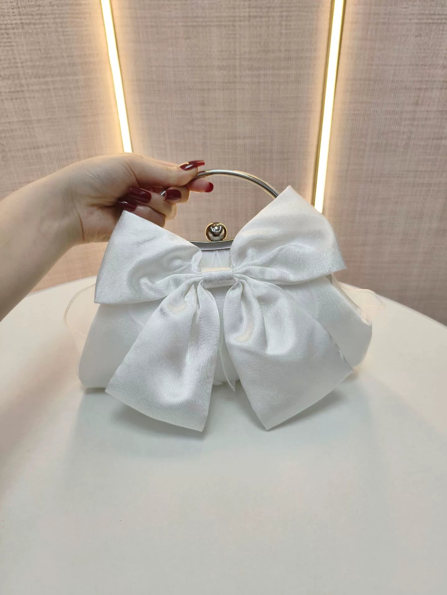 Cross-border Hot Selling White Wedding Bag Butterfly Banquet Handbag Fairy Bag Dinner Handbag High-class Cheongsam Gift Bag