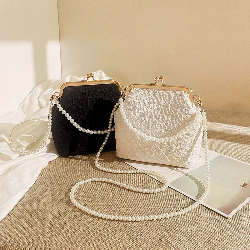 Foreign Trade Mobile Phone Bag 2025 New Cloud Cheongsam Women's Bag Pearl Chain Crossbody Bag Japanese Mouth Gold Cosmetic Bag