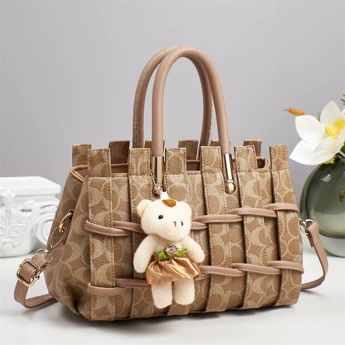 Trendy Women's Bags 2025 New Casual Versatile Shoulder Bag Fashion Simple Crossbody Doll Bag